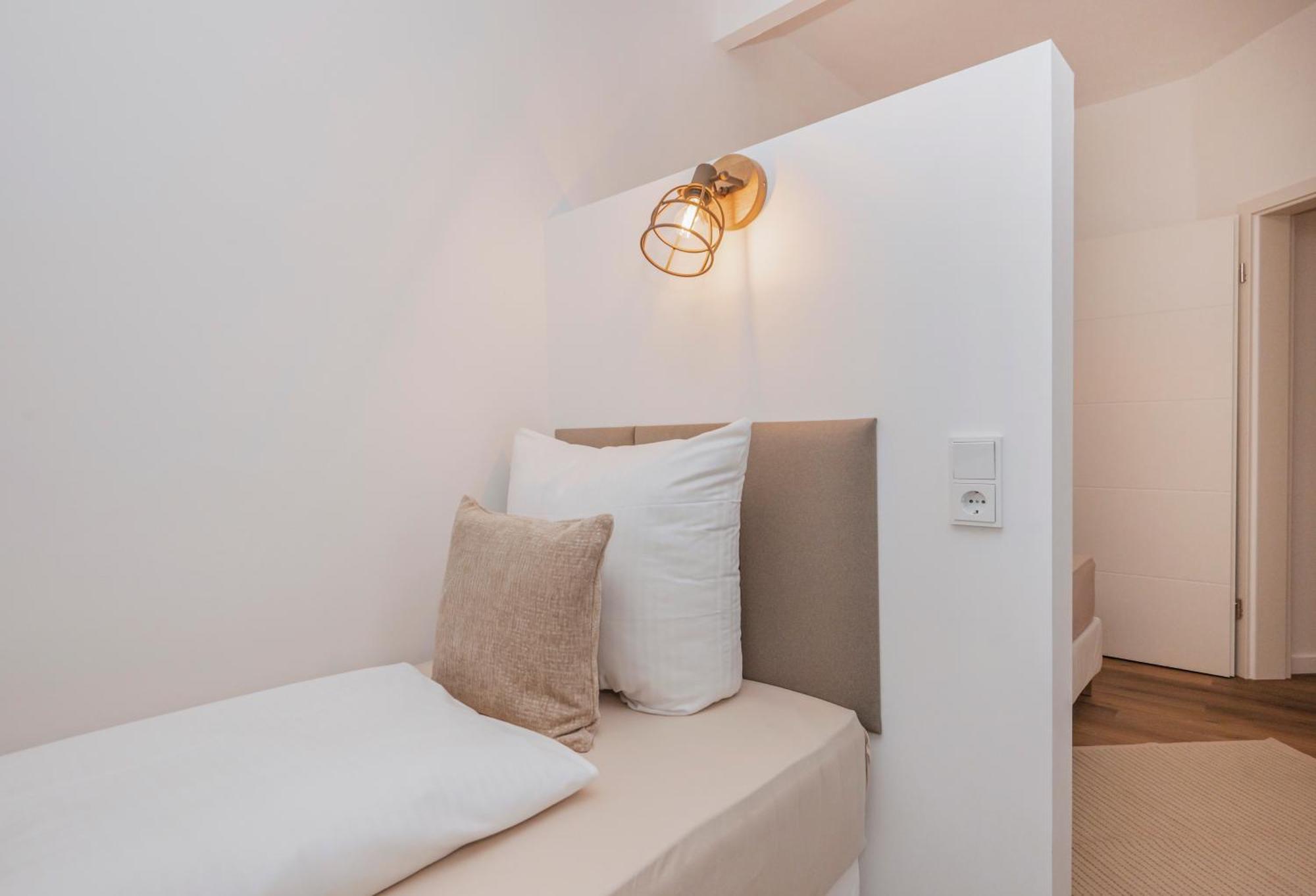 B49 - City & Messe Apartment โคโลญ ภายนอก รูปภาพ