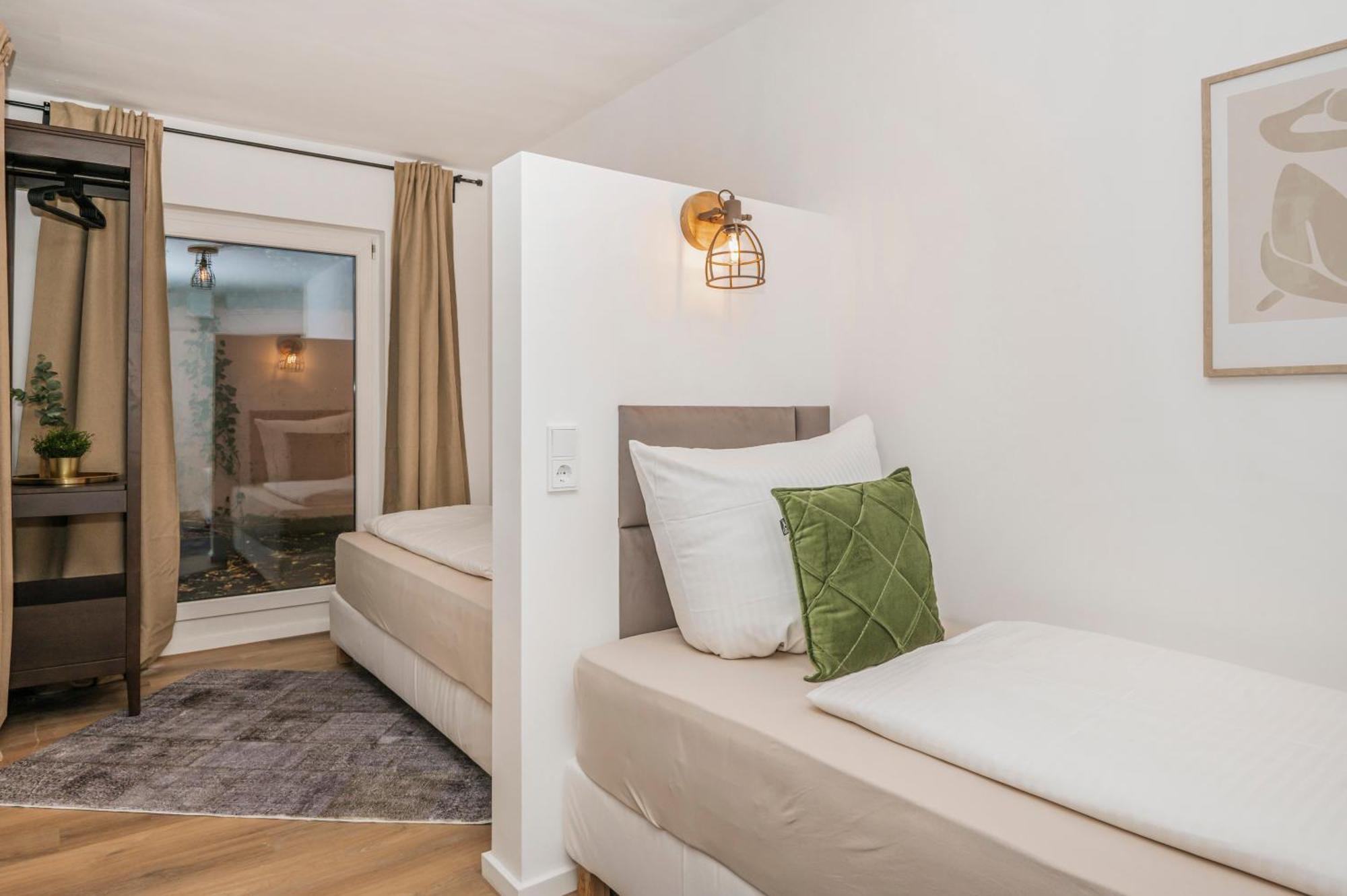 B49 - City & Messe Apartment โคโลญ ภายนอก รูปภาพ