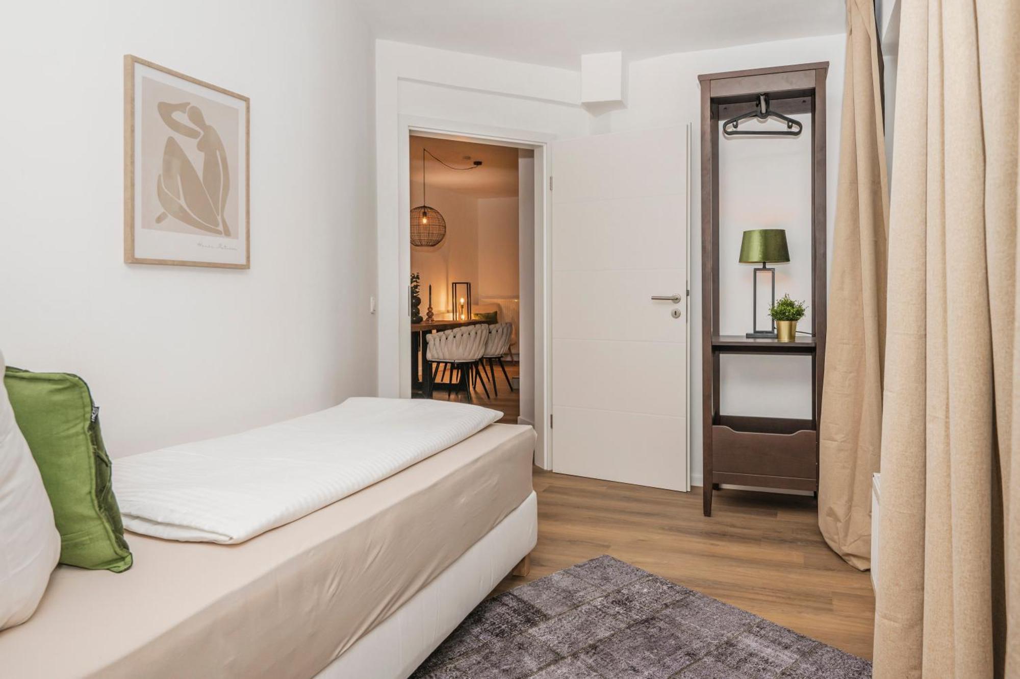 B49 - City & Messe Apartment โคโลญ ภายนอก รูปภาพ