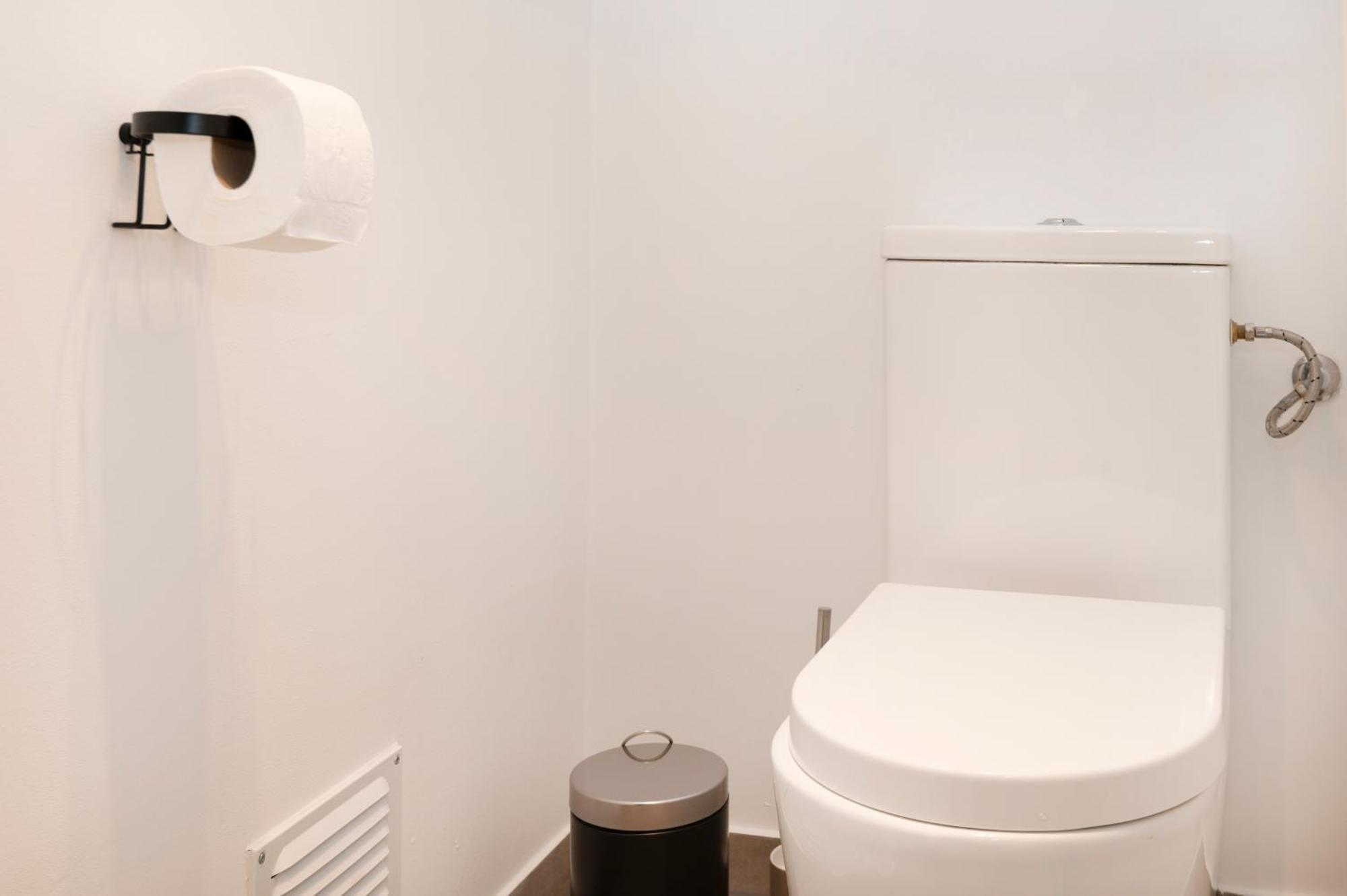 B49 - City & Messe Apartment โคโลญ ภายนอก รูปภาพ